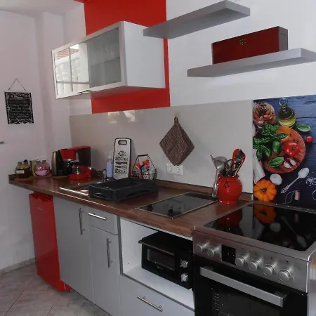 Schoene Moderne Apartament